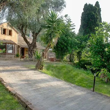 Brigadoon Corfu * Agios Ioannis Peristerion